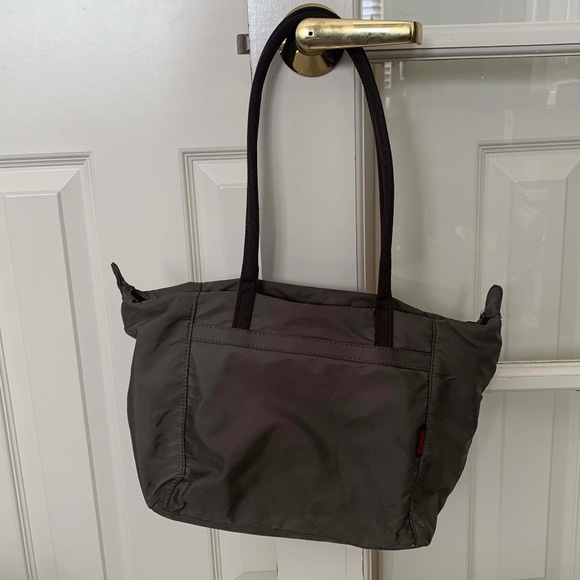 Medium-sized Gray Handbag by Hedgren - Picture 2 of 3